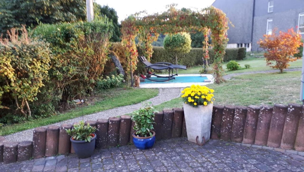 Ferienwohnung Auszeit Waxweiler Екстер'єр фото
