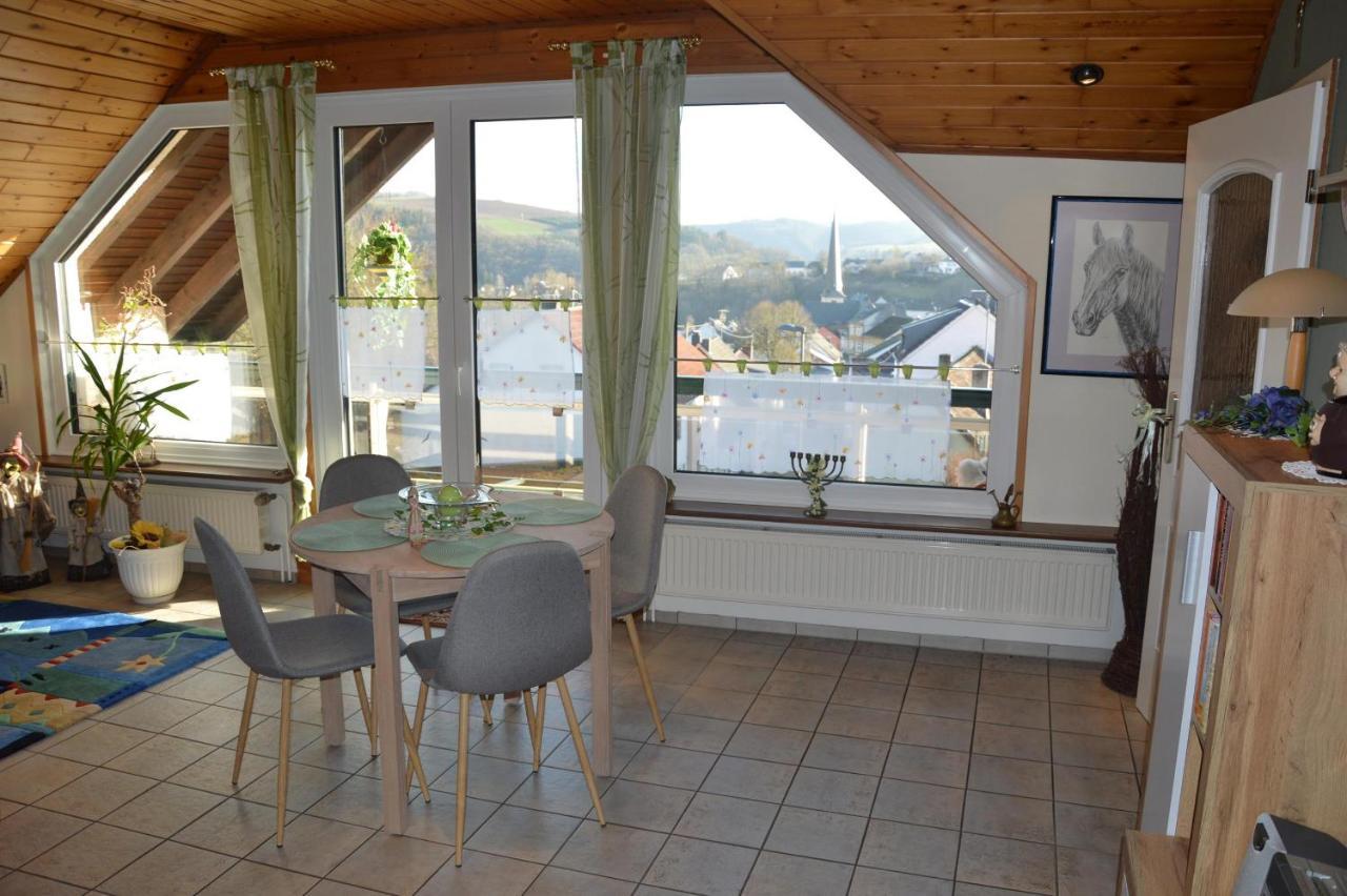 Ferienwohnung Auszeit Waxweiler Екстер'єр фото