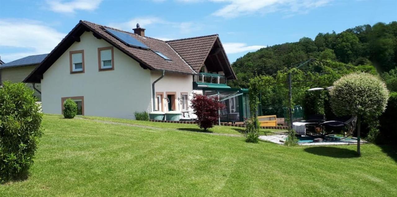 Ferienwohnung Auszeit Waxweiler Екстер'єр фото